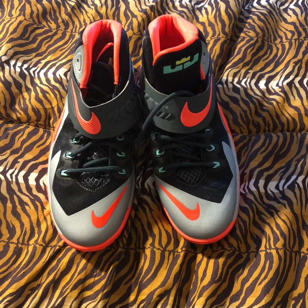 Nike
